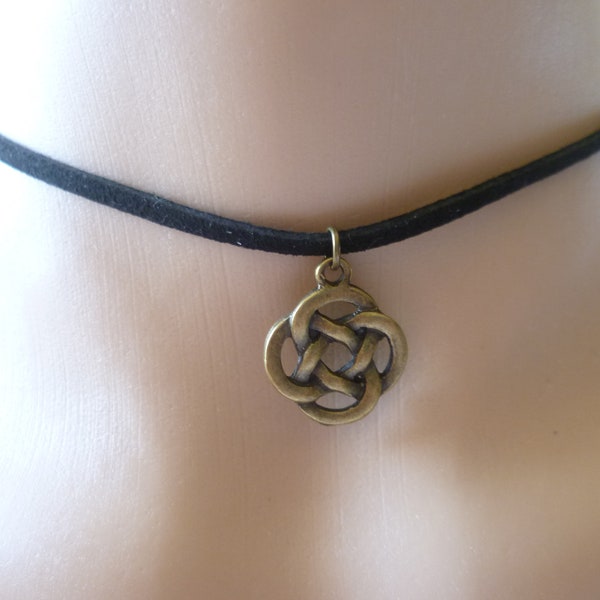 Celtic knot choker,irish knot,choker necklace,wiccan,black choker,handmade,gift,celtic knot necklace,charm necklace,celtic jewellery,gift