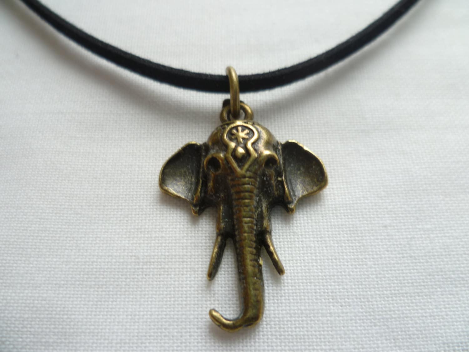 Brass choker (elephant) main image 0