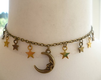 Halsband med månen och stjärnor i brons, himmelsk berlock