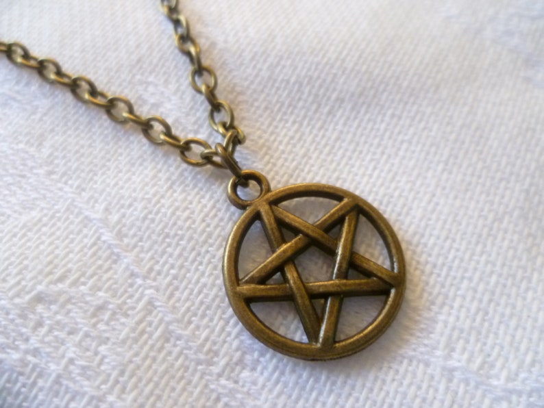 Pentagram necklace,pentacle necklace,wiccan jewelry,charm necklace,witch jewelry,pagan jewelry,pentacle pendant,small pentagram,gift, image 4