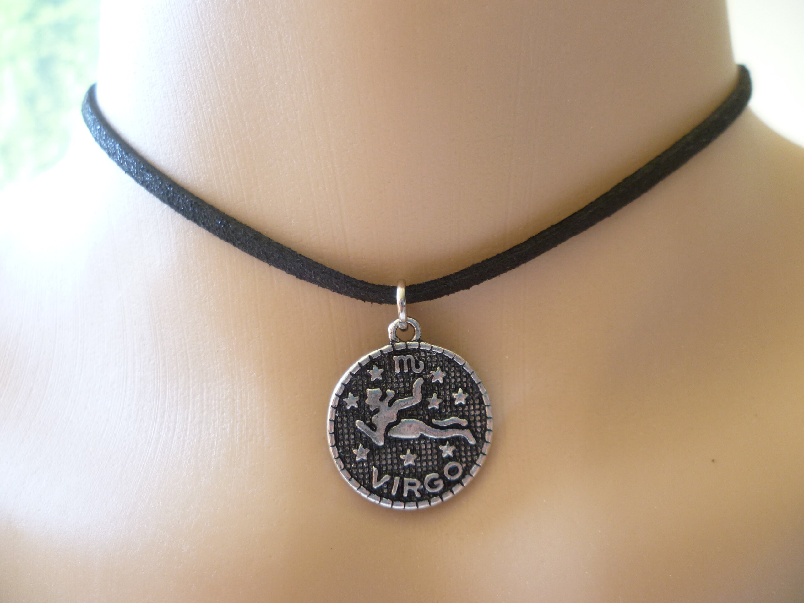 Virgo choker deals