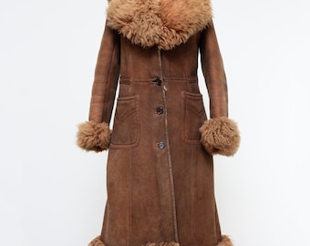 Vintage real shearling suede coat 70s Penny Lane long sheepskin dramatic real sheep fur collar cuffs hippie bohemian woodstock jacket