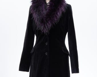 Vintage gothic velvet coat with faux fur trim goth vampire whimsigoth dracula jacket (size S)