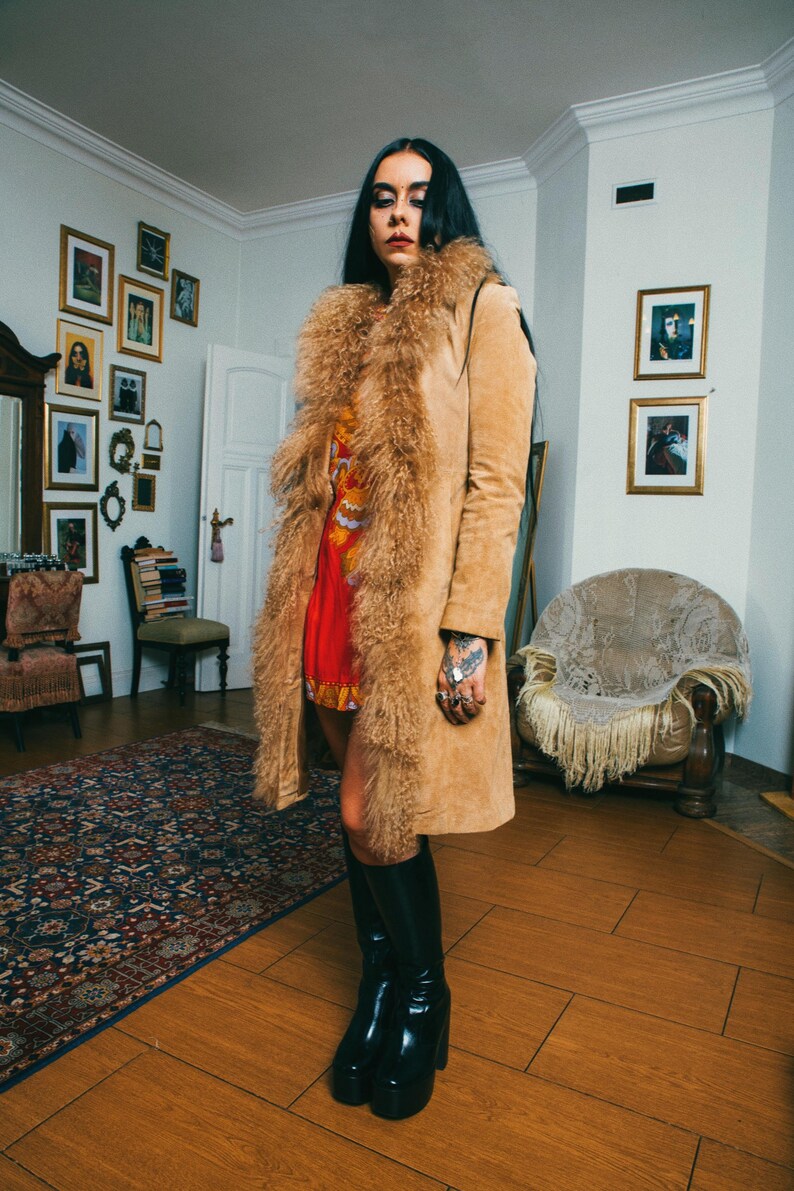 Vintage Penny Lane coat beige real curly fluffy llama mongolian fur trim boho hippie afghan spring real suede leather jacket • Size S image 2