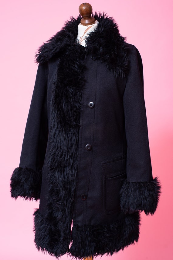 Shaggy 70s faux fur hippie coat. Penny Lane coat. Fl… - Gem