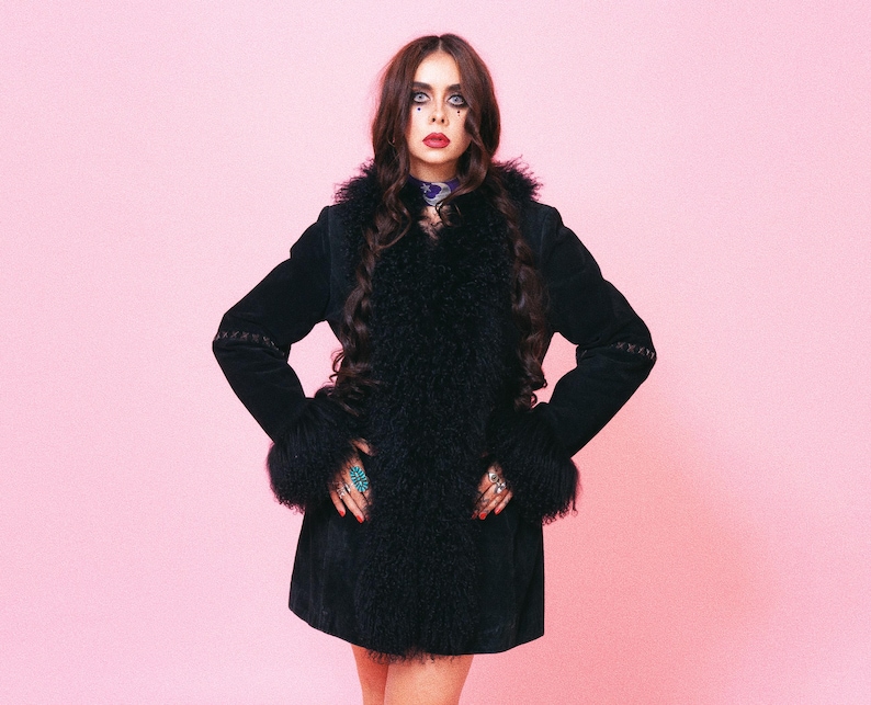 Vintage fur coat Penny Lane 70s retro black fluffy real llama mongolian fur trim boho hippie afghan whimsigoth suede leather jacket. Size M image 1