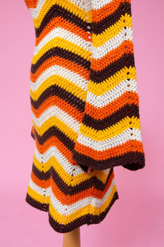 Super groovy vintage 70s crochet dress. SO so mag… - image 8