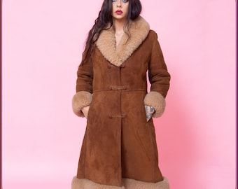 Original 60s 70s  Vintage Afghan Hippy Suede Shearling Sheepskin Coat. Extremely Rare lamb fur coat. Afghan coat. Penny Lane coat. Size L