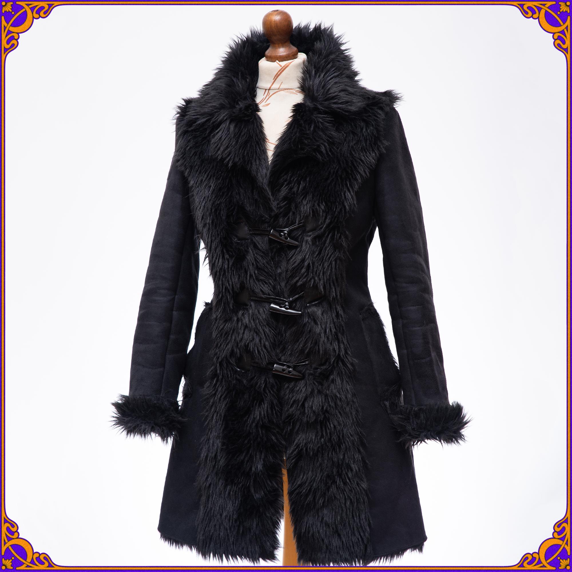 70年代風のシャギーフェイクファーヴィーガンコート。ヴィンテージで