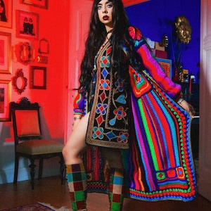 Gehäkelte afghanische Mantel 100% Handarbeit Avantgarde Neon Regenbogen häkeln Strickjacke Patchwork Zick-Zack- psychedelic Coachella Strick Free size