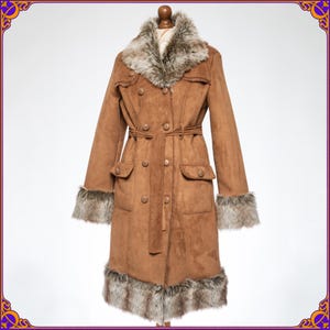 Beautiful 70s inspired fake suede leather & faux fur vagan coat with belt. Y2k faux fur coat