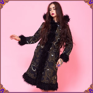 Vintage 1960s 1970s style TAPESTRY faux fur trim vegan coat. 1970’s Afghan Coat Penny Lane Coat with Hood Vegan Vintage Boho Chic. Size M