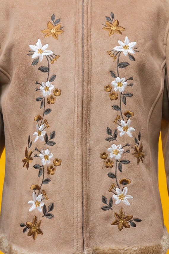 Wonderful 1960s 1970s inspired embroidered vegan … - image 4