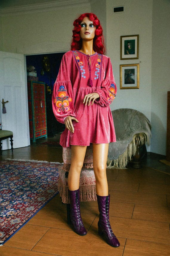 Floral Embroidered Velvet Mini Dress: 70s Coachella Outfit Boho Balloon  Sleeve Dress Size US 6 - Etsy Hong Kong