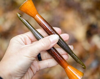 8mm & 9mm Ergonomic Crochet Hooks, 3D Printed Lightweight Crochet Hook, Hallows Eve Edition