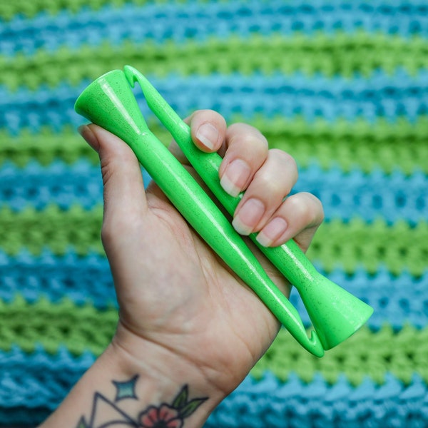 8mm & 9mm Ergonomic Crochet Hooks, 3D Printed Lightweight Crochet Hook, Neon Green Sparkle Edition