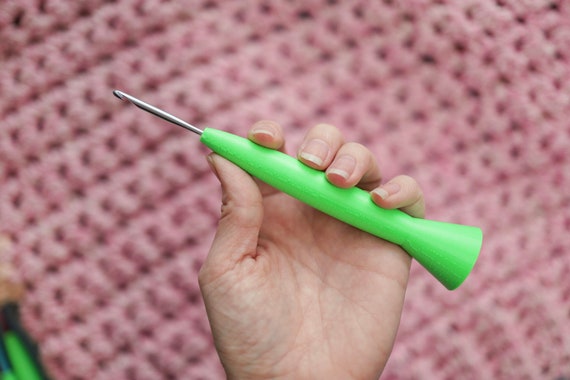 3.75mm Ergonomic Inline Crochet Hook, 3D Printed Uncoated Hybrid