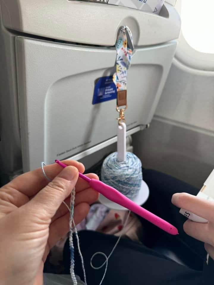 Garnhalter Mit Umhängegurt - Tragbarer Garnspinner Für Häkeln & Stricken