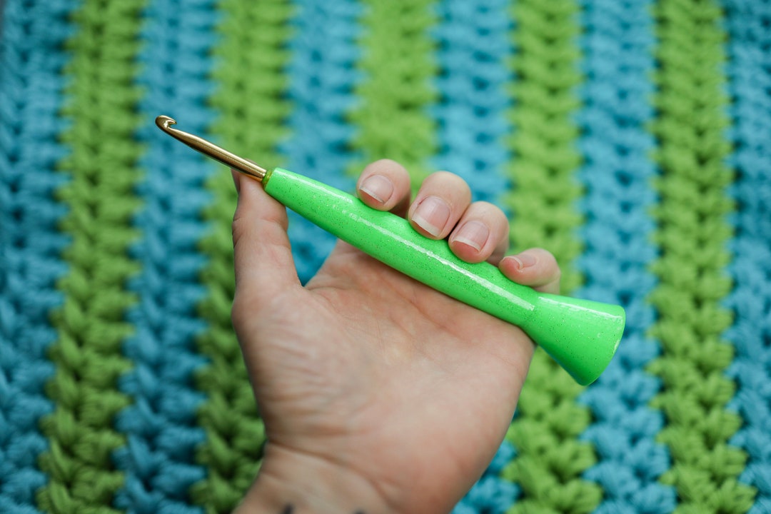 5mm Ergonomic Crochet Hook, 3D Printed Hybrid Tapered Style Boye Metal  Crochet Hook, Neon Green Glitter Edition, Gift for Crocheter -  Canada