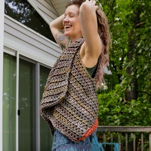 Simple Chunky Crochet Sleeveless Pocket Wrap Pattern, Beginner Crochet Sweater Vest Pattern, Super Bulky Yarn image 2