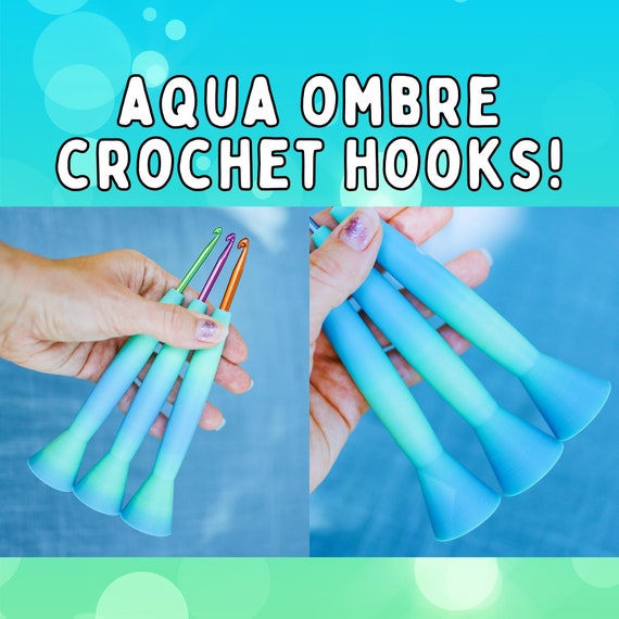 Ergonomic Aqua Teal Ombre Crochet Hooks, 3D Printed Hybrid Crochet Hook, Tapered and Inline Metal Crochet Hooks, Gift for crocheter