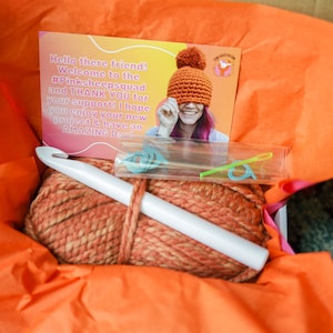 Learn to Crochet Kit, Beginner How To Crochet DIY Starter Kit with yarn, Gift for Crafters and Crafty Creative People image 5