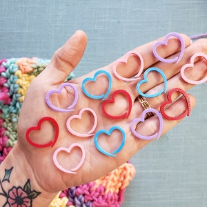 10 Pack Crochet Heart Stitch Markers, 3D Printed Jumbo Plastic Heart Stitch Markers, Crocheter Gift