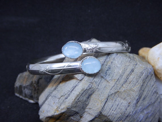 BR-104 Bracelet 925 sterling silver with blue chalcedony free shipping