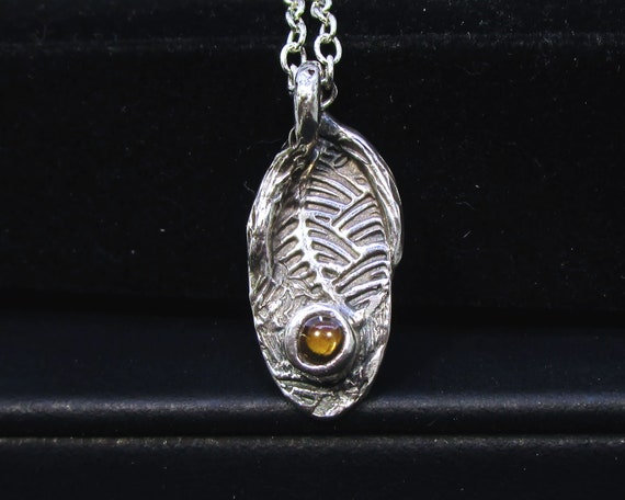 C-203 necklace with small charm in 99.9% silver (Sterling), decorative stone free shipping / Free Shipping