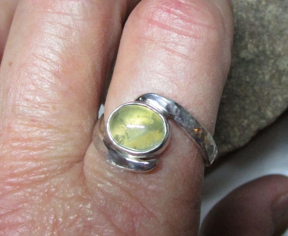 BG-012 925 Silver ring, (sterling) and fine silver with a stone of PREHNITE shipping free