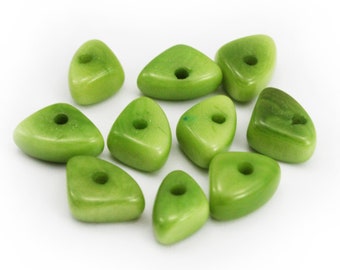 Tagua triangles light green 10 pieces 8 mm small green Tagua natural beads irregular square beads natural beads