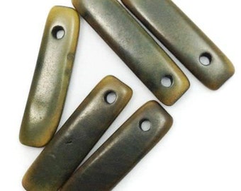 Tagua Rechtecke flieder 19-28mm 5 Stück dünn Taguaperlen lang flach Naturschmuck