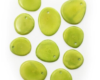 Tagua Mini Scheiben lemon 20-30mm 10 Stück Scheibenperlen tagua beads tagua slices dünne Scheiben natural beads 20mm beads 30mm slices