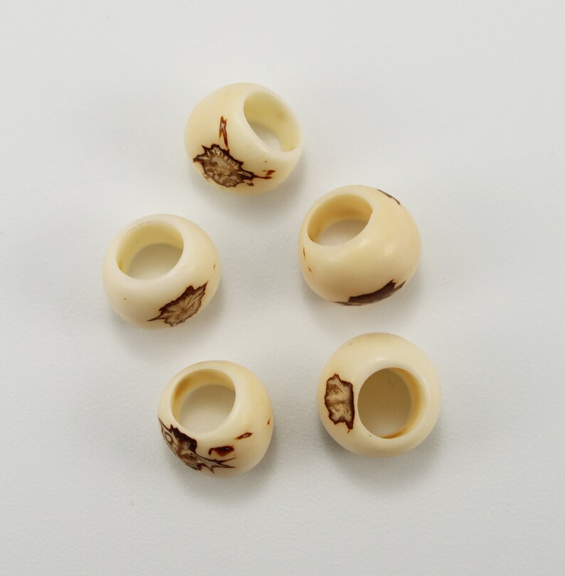 Perles de grand trou blanc 15 mm 5 pièces Graines de Paxiubao Perles Brésil Graines naturelles Perles image 2
