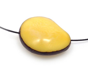 Tagua nut yellow flattened on both sides 42 mm large Tagua pendant irregular large natural pearl oval statement pendant natural beads