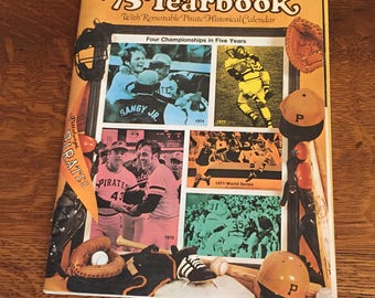 1975年ピッツバーグ・パイレーツ年鑑コレクターズアイテム MLB ピッツバーグ・パイレーツ ピッツバーグ記念品 ヴィンテージ野球 ヴィンテージピッツバーグ
