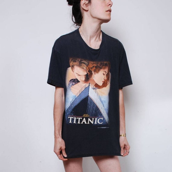 titanic tee