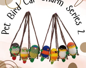 Portachiavi per auto "Uccelli carini sull'altalena" Serie 2 - Pappagalli, parrocchetti, conuri, caicchi, inseparabili, decorazione da appendere allo specchietto retrovisore dell'auto - Regalo all'uncinetto