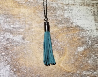 Collar de borla con casquillo de bala de 9 mm