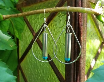 Large Dangle .22 Magnum Nickel Bullet Earrings - Múltiples colores disponibles