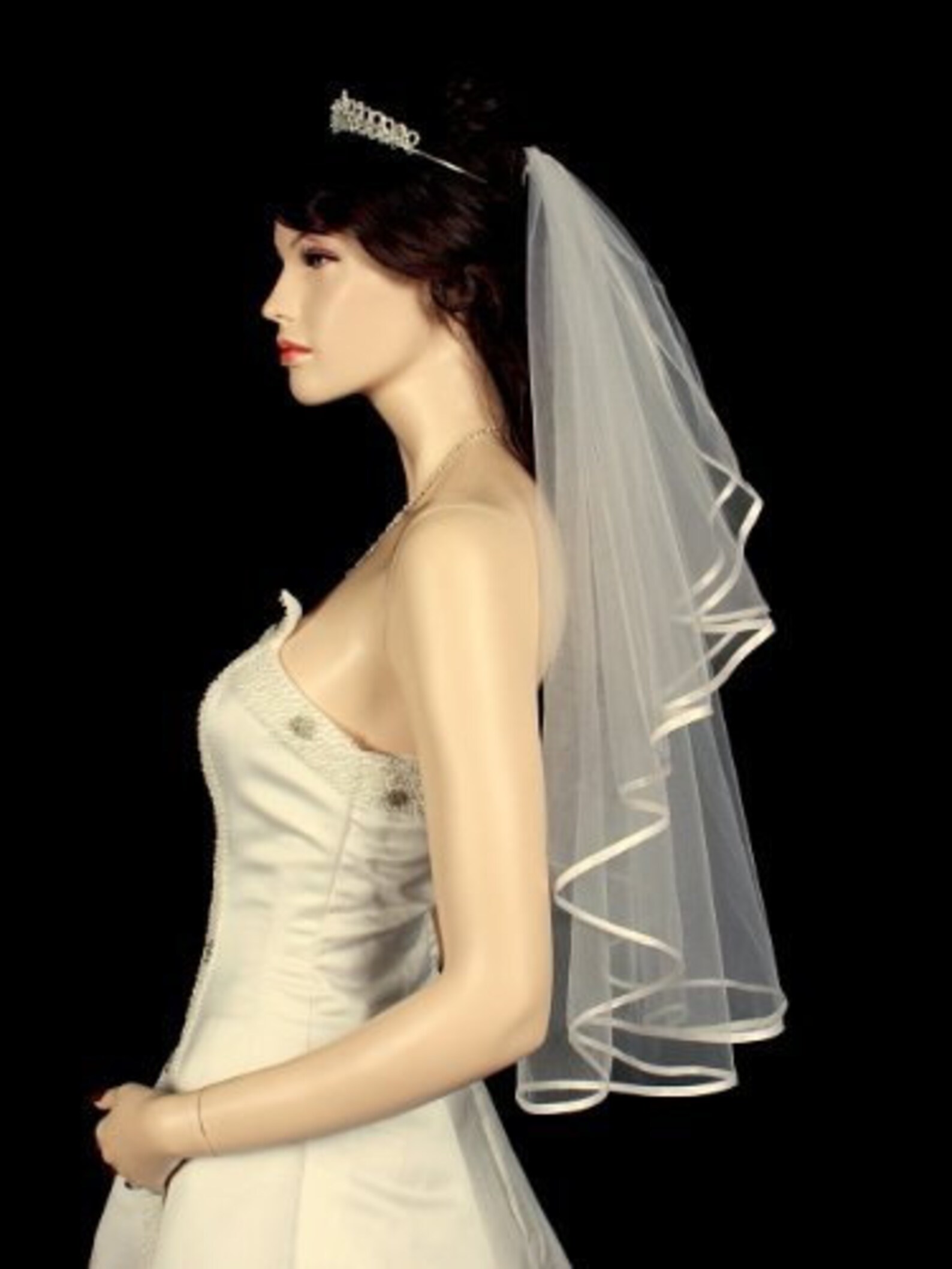 Satin Edge Veil