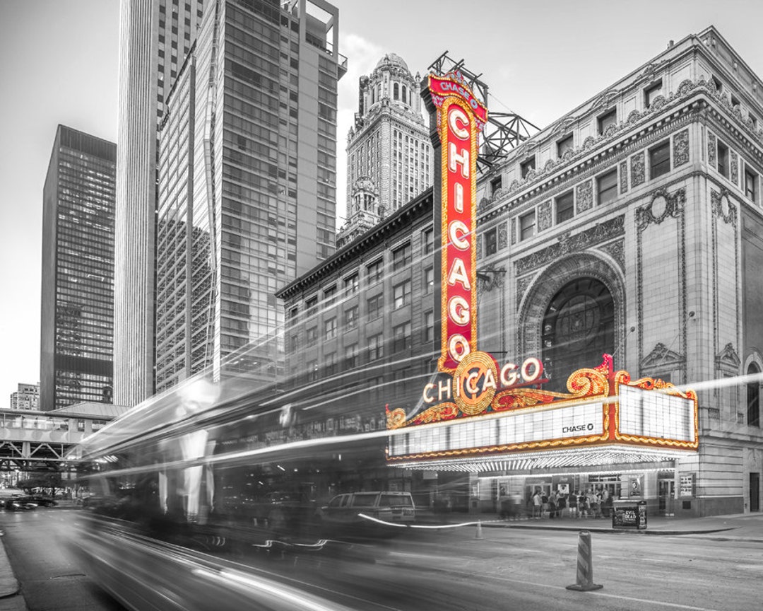 洋書 ADVERTISING PHOTOGRAPHY IN CHICAGO 1985 Chicago Theatre Photo Print, Vintage, Neon Sign