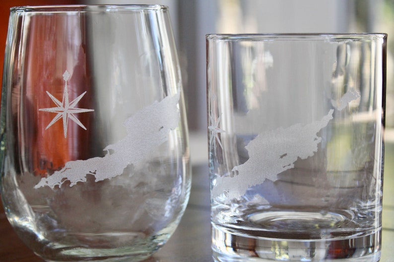 Anguilla Map Engraved Glasses image 10