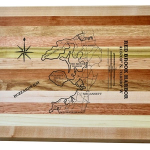 Red Brook Harbor Karte Graviert Holz Servierbrett & Barbrett