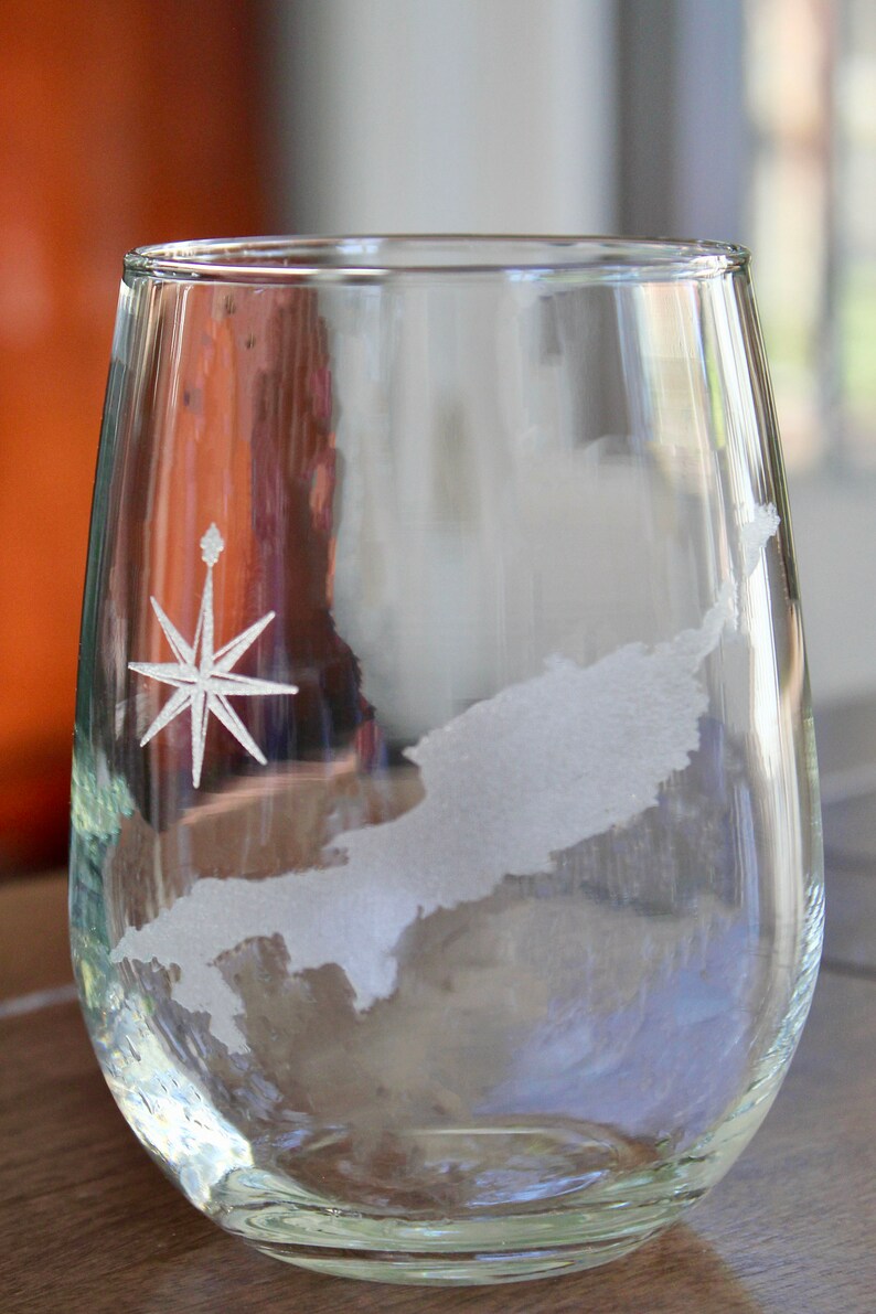 Anguilla Map Engraved Glasses image 2