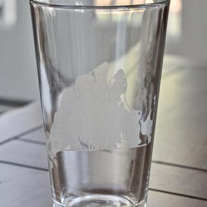 Martha's Vineyard Map Glasses - Laser Engraved Gift image 6