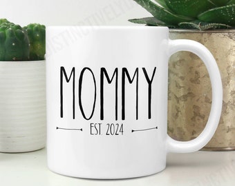 Mommy EST 2024, Mom to be, Baby shower Gift - Minimalist Design for Expectant Mothers - FAM001