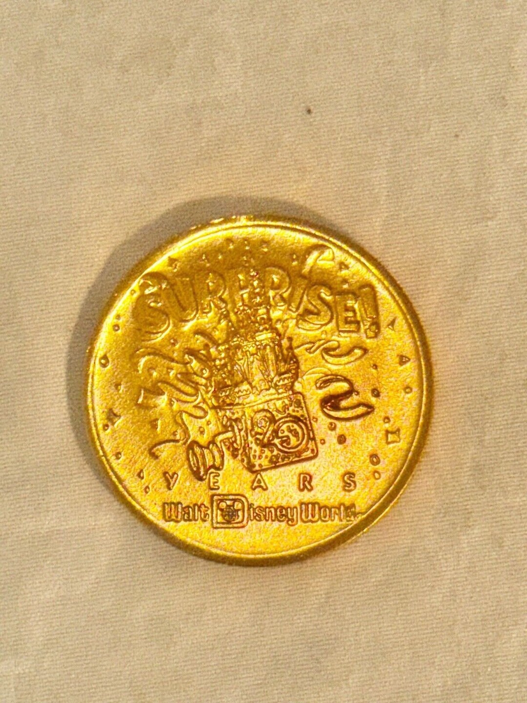 Walt Disney World 20th Anniversary Roger Rabbit Surprise Parade Plastic ...