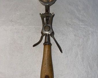 Dover Manufacturing Company Patent Applied For #24 Vintage Ice Cream Scoop
