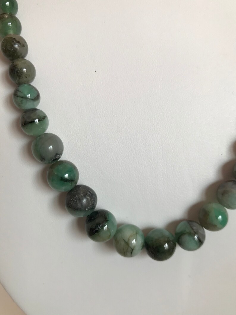 creative 21 inch Beautiful Natural Emerald Round Necklace Lay out,16 mm to 9 mm appx. 001038 Green color,Graduated 100/% Natural